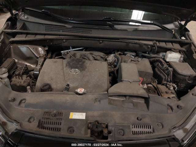 Toyota Highlander Se 2019 5TDJZRFH0KS616311 Image 10