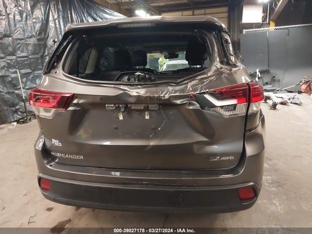 Toyota Highlander Se 2019 5TDJZRFH0KS616311 Image 16