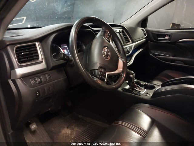 Toyota Highlander Se 2019 5TDJZRFH0KS616311 Image 5