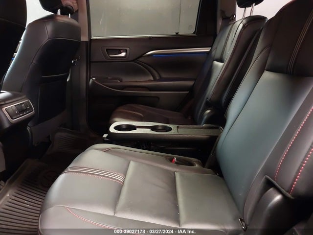 Toyota Highlander Se 2019 5TDJZRFH0KS616311 Image 8