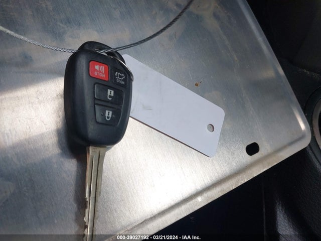 Toyota Rav4 Xle 2016 2T3WFREV3GW265339 Image 11