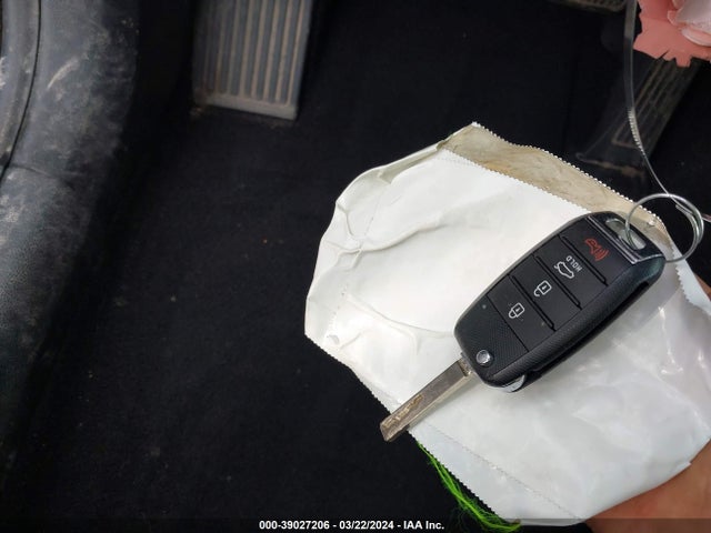 KIA Optima Lx 2017 5XXGT4L33HG169541 Image 11