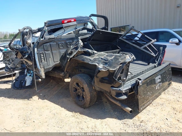 Chevrolet Silverado 1500 2lz 2018 3GCUKSEC1JG378285 Image 3