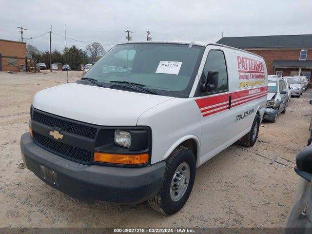Chevrolet Express 2500 Work Van 2015 1GCWGFCF9F1202606 Image 2