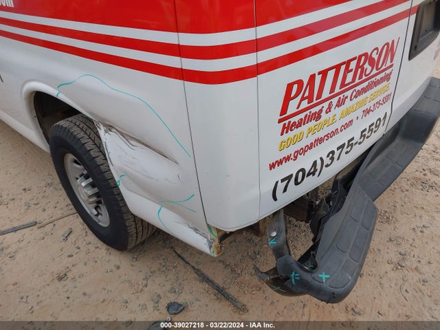 Chevrolet Express 2500 Work Van 2015 1GCWGFCF9F1202606 Image 6