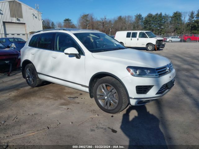 Auction sale of the 2015 Volkswagen Touareg Tdi Lux, vin: WVGEP9BP8FD005931, lot number: 39027260