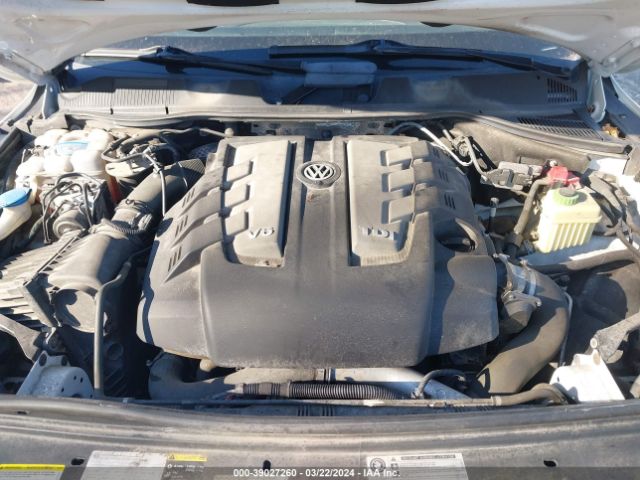 2015 VOLKSWAGEN TOUAREG WVGEP9BP8FD005931 Photo 9