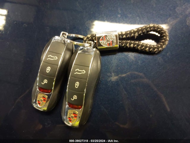 2018 PORSCHE MACAN WP1AA2A56JLB09150 Photo 10