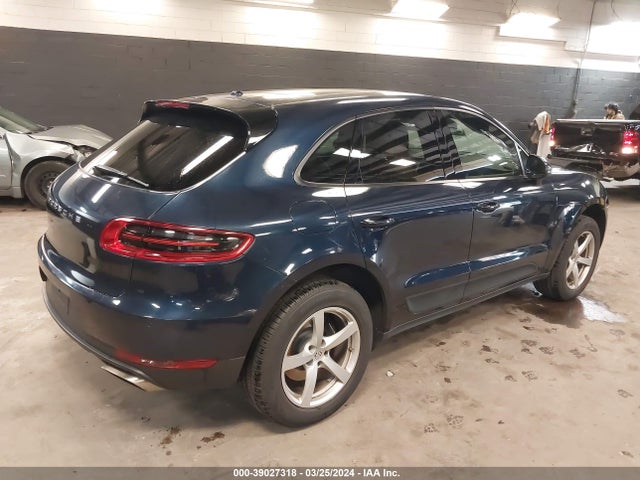 2018 PORSCHE MACAN WP1AA2A56JLB09150 Photo 3