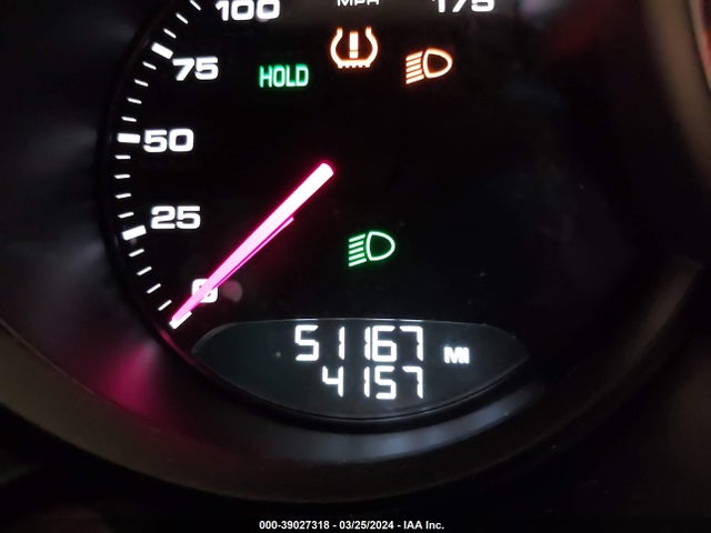 2018 PORSCHE MACAN WP1AA2A56JLB09150 Photo 6