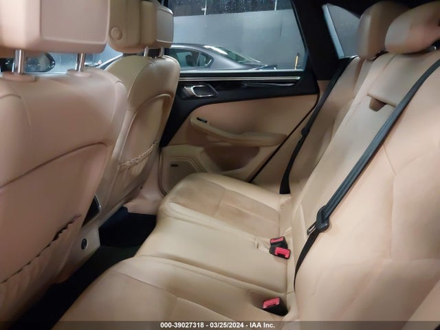 2018 PORSCHE MACAN WP1AA2A56JLB09150 Photo 7
