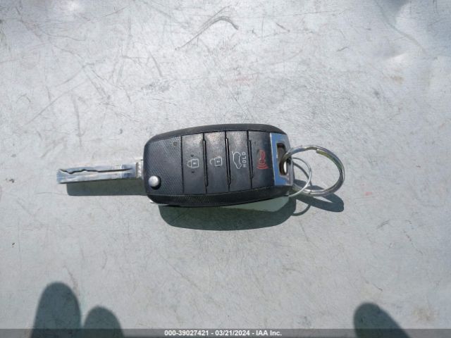 KNDJP3A55E7727709 KIA SOUL +