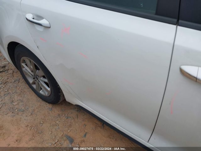 KNAGT4L30J5212904 KIA Optima Lx