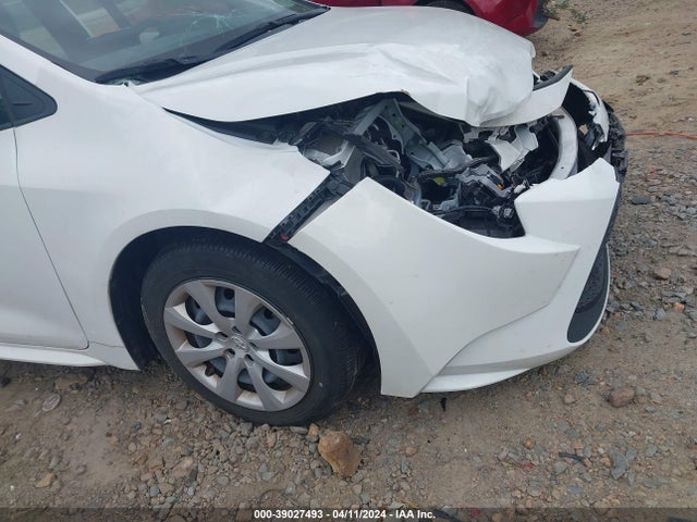 Toyota COROLLA LE 2022 JTDEPMAE4NJ200349 Image 17