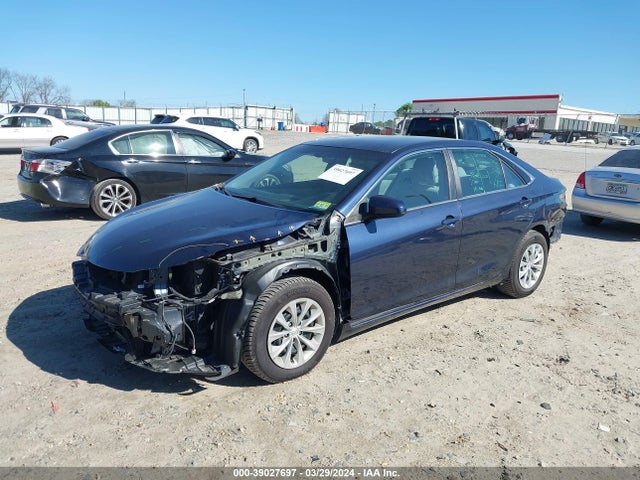 Toyota CAMRY LE 2017 4T1BF1FK8HU710933 Image 2