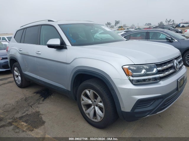 2018 1V2AP2CA3JC599734 main image