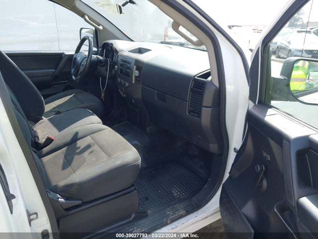 Nissan TITAN S 2014 1N6AA0CH9EN503195 Image 5