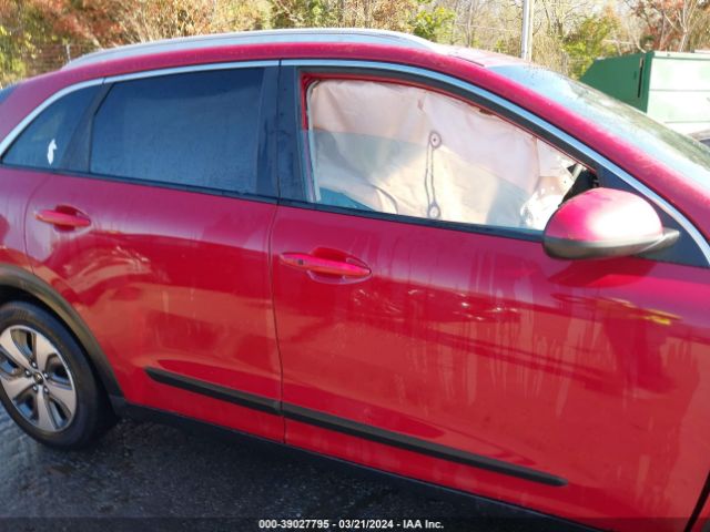 KNDCB3LC1J5170371 KIA NIRO LX