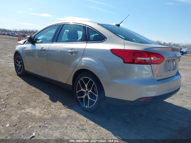 Ford FOCUS SEL 2017 1FADP3H2XHL318146 Image 3
