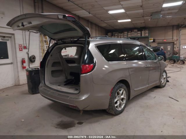 2C4RC1BG0HR560746 Chrysler Pacifica Touring-l