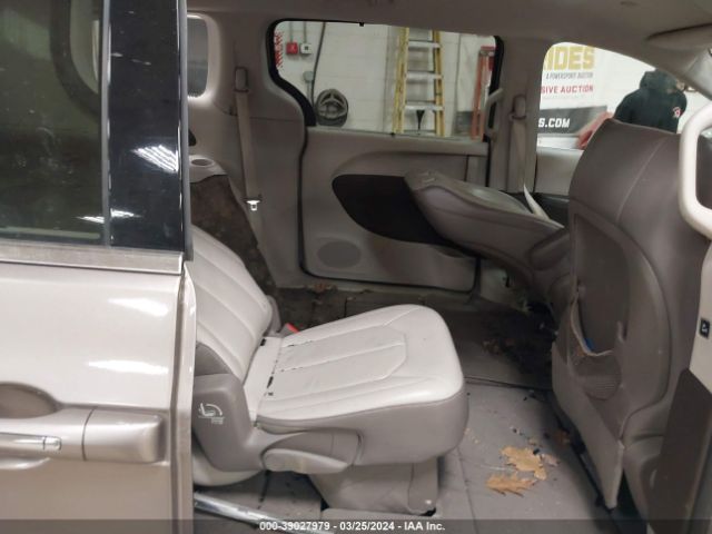 2C4RC1BG0HR560746 Chrysler Pacifica Touring-l