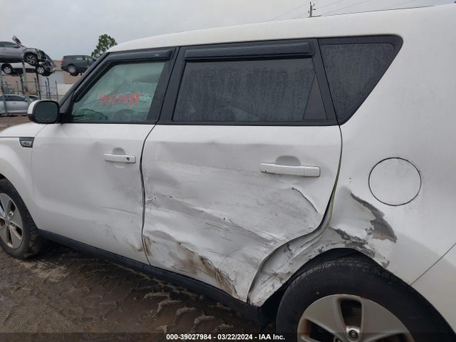 KIA Soul 2015 KNDJN2A20F7801285 Image 6