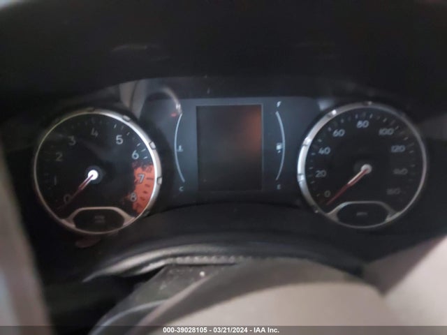 Jeep Renegade Latitude 2015 ZACCJBBT0FPB75774 Image 7