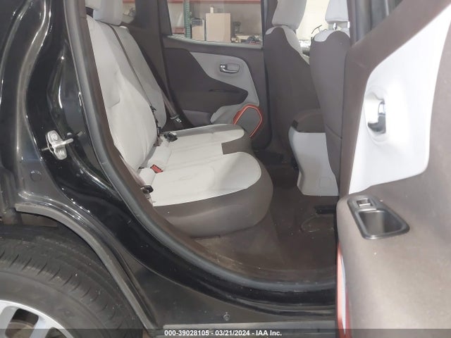 Jeep Renegade Latitude 2015 ZACCJBBT0FPB75774 Image 8