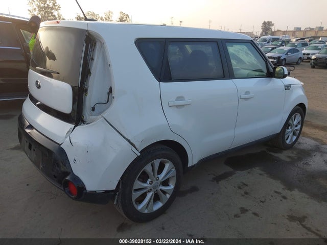 KIA SOUL + 2016 KNDJP3A5XG7391249 Image 4