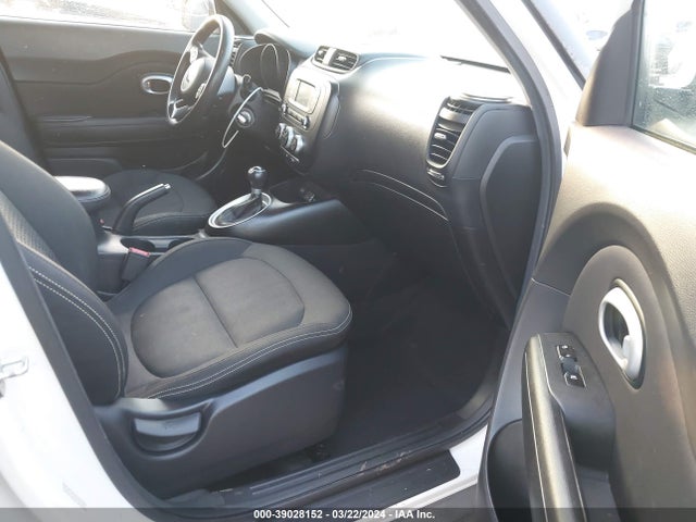 KIA SOUL + 2016 KNDJP3A5XG7391249 Image 5