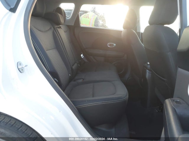 KIA SOUL + 2016 KNDJP3A5XG7391249 Image 8