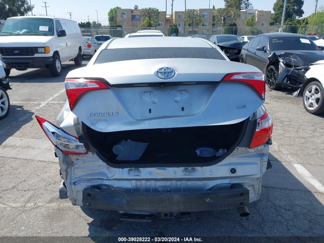Toyota COROLLA LE 2016 5YFBURHE1GP560921 Image 16