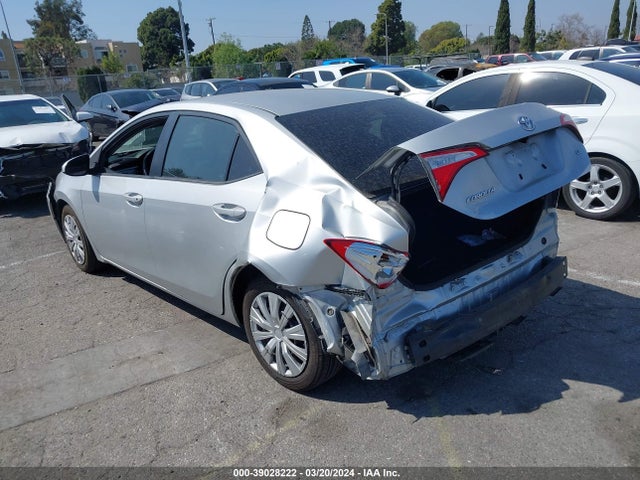 Toyota COROLLA LE 2016 5YFBURHE1GP560921 Image 3