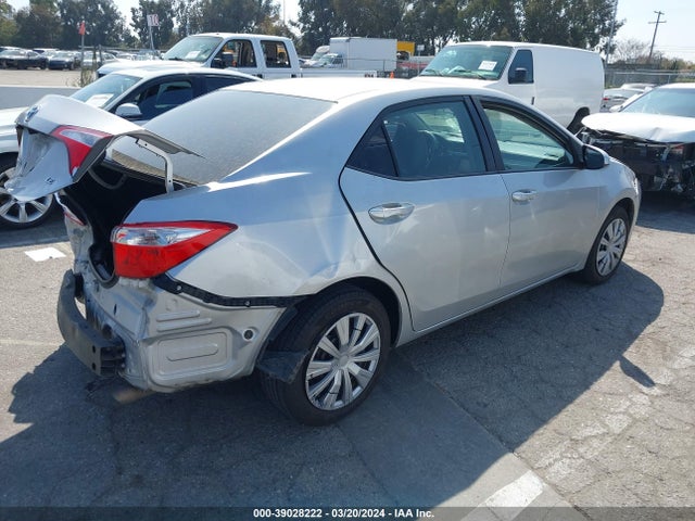 Toyota COROLLA LE 2016 5YFBURHE1GP560921 Image 4