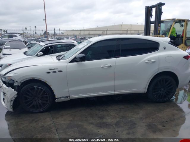 ZN661YUM3NX402899 Maserati Levante Modena