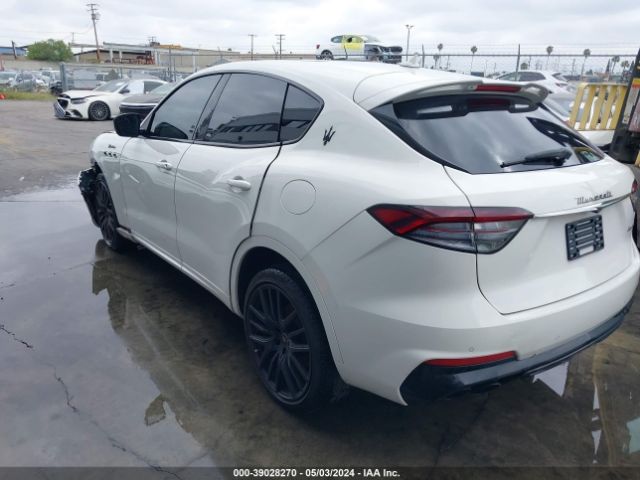 ZN661YUM3NX402899 Maserati Levante Modena