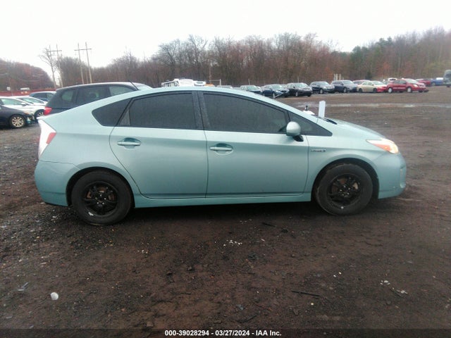 Toyota Prius Two 2014 JTDKN3DUXE1778851 Image 12