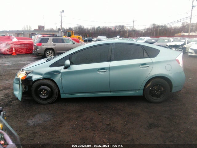Toyota Prius Two 2014 JTDKN3DUXE1778851 Image 13
