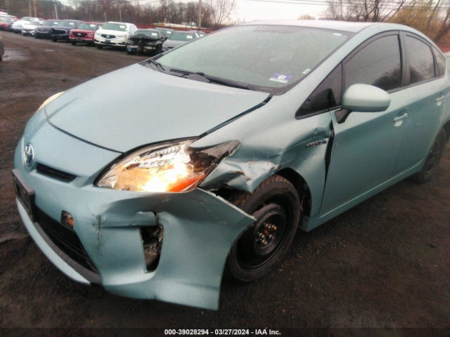 Toyota Prius Two 2014 JTDKN3DUXE1778851 Image 6