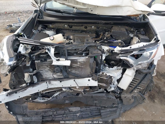 Toyota Rav4 Xle 2018 JTMRFREV1JJ191776 Image 10