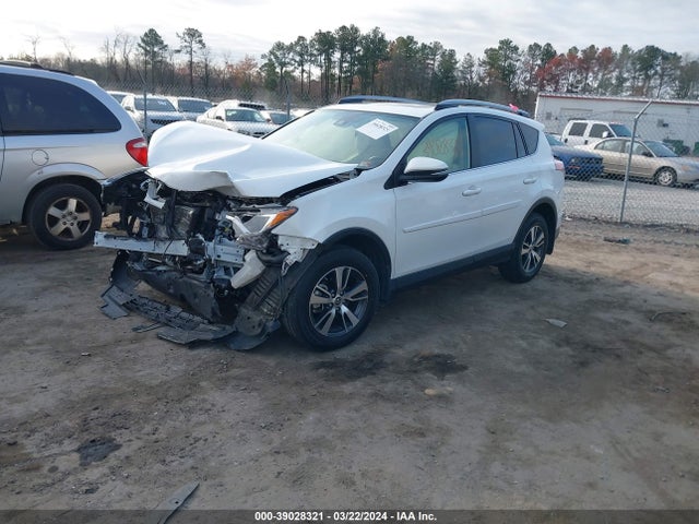 Toyota Rav4 Xle 2018 JTMRFREV1JJ191776 Image 2