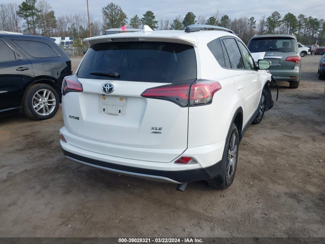 Toyota Rav4 Xle 2018 JTMRFREV1JJ191776 Image 4