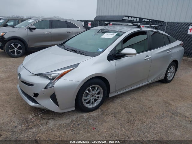 Toyota Prius Two 2017 JTDKBRFU4H3560602 Image 2