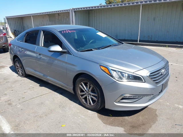 Hyundai SONATA SE 2015 5NPE24AF9FH226561 Image 1
