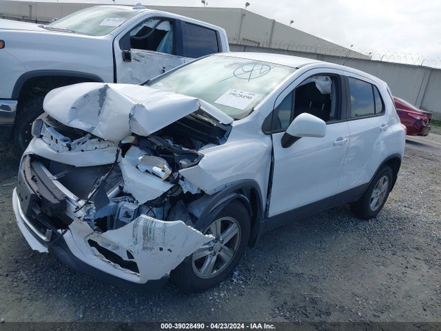 Chevrolet TRAX LS 2017 3GNCJNSB4HL260638 Image 2