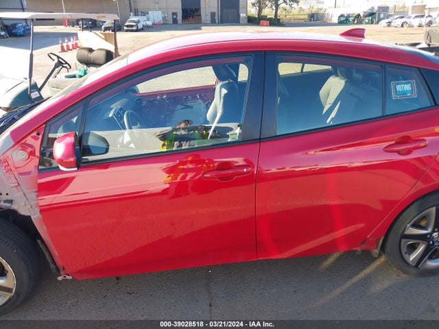 Toyota PRIUS XLE 2020 JTDKARFU8L3123830 Image 15
