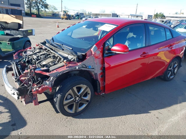 Toyota PRIUS XLE 2020 JTDKARFU8L3123830 Image 2