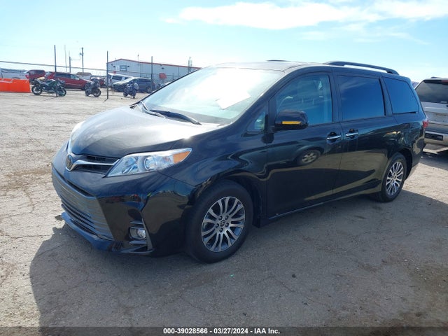 Toyota Sienna Xle Premium 2020 5TDYZ3DC8LS084505 Image 2