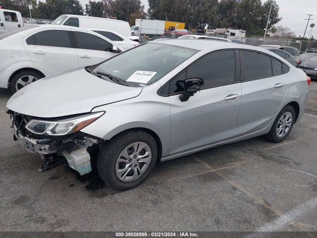 Chevrolet CRUZE LS 2019 1G1BC5SMXK7130481 Image 2