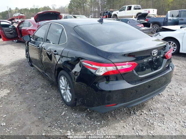 Toyota CAMRY LE 2020 4T1C11AK7LU951482 Image 3